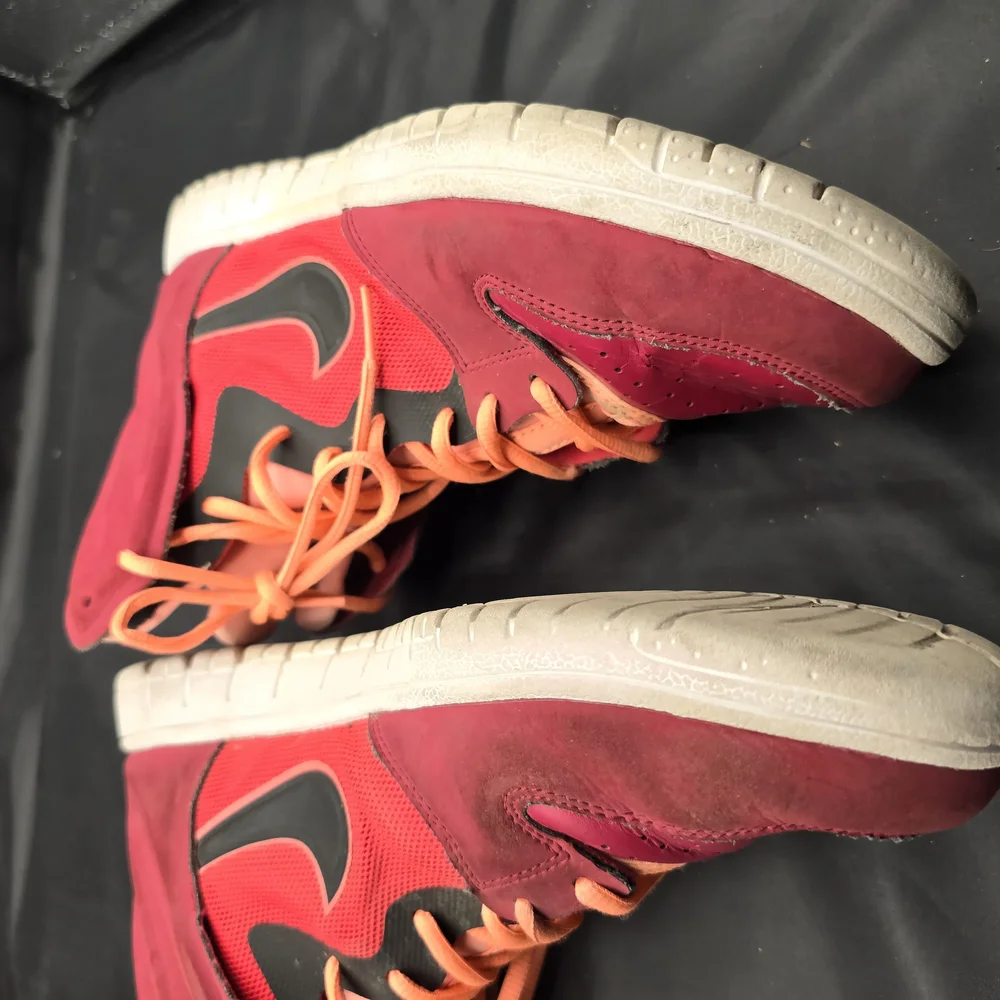 Nike Red‎ and Black High-Top Sneakers